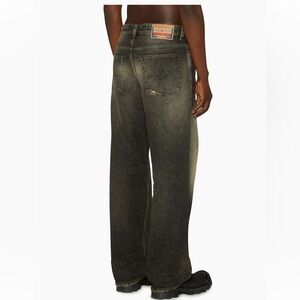 Men's Diesel 2001 Macro Faded Straight-Leg Baggy Black Washed Jeans
